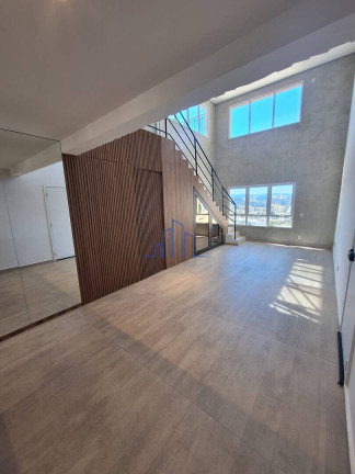 Cobertura com 3 Quartos para Alugar, 176 m² em Sítio Tamboré Alphaville - Barueri