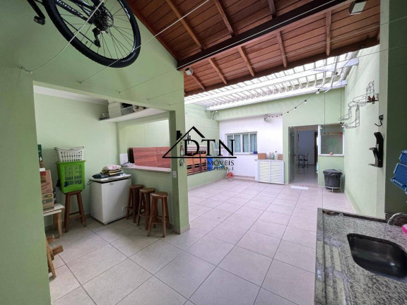Imagem Casa com 3 Quartos à Venda, 239 m² em Vila Scarpelli - Santo André Imagem Casa com 3 Quartos à Venda, 239 m² em Vila Scarpelli - Santo André