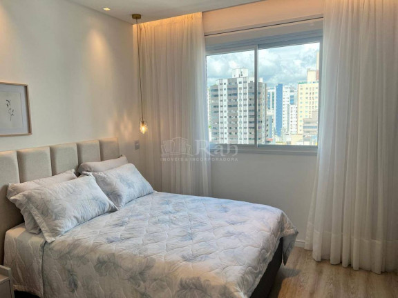 Imagem Apartamento com 4 Quartos à Venda, 142 m² em Centro - Balneário Camboriú Imagem Apartamento com 4 Quartos à Venda, 142 m² em Centro - Balneário Camboriú