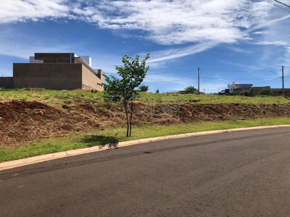 Terreno à Venda, 332 m² em Residencial Tivoli - Araraquara