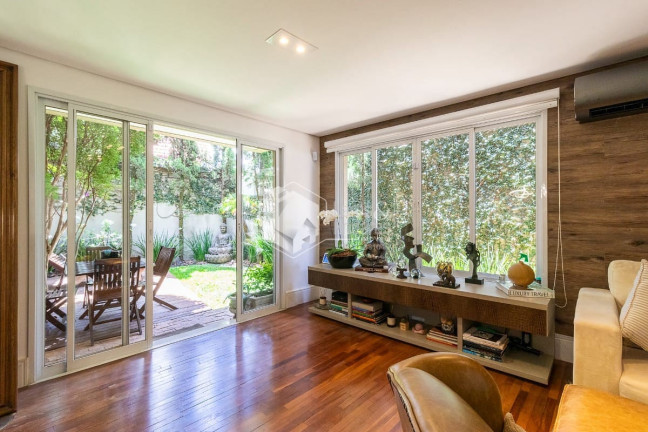 Imagem Casa com 3 Quartos à Venda, 195 m² em Alto Da Boa Vista - São Paulo Imagem Casa com 3 Quartos à Venda, 195 m² em Alto Da Boa Vista - São Paulo