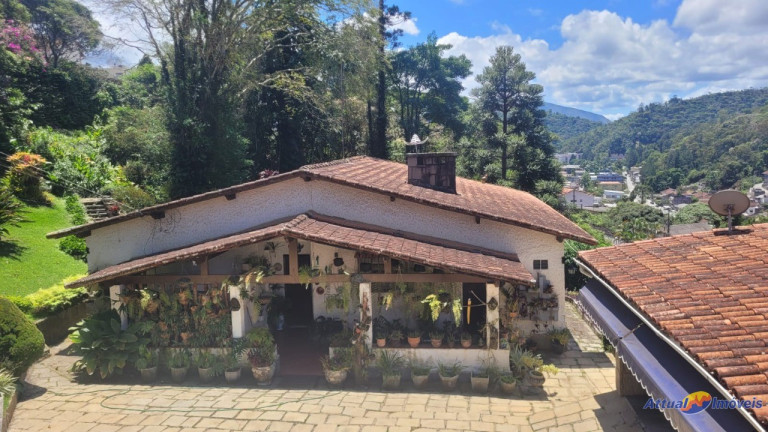 Casa com 3 Quartos à Venda, 319 m² em Tijuca - Teresópolis
