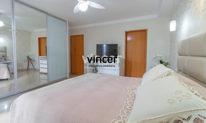 Imagem Casa com 4 Quartos à Venda, 227 m² em Jardim América - Goiânia Imagem Casa com 4 Quartos à Venda, 227 m² em Jardim América - Goiânia