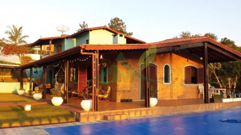 Chácara com 4 Quartos à Venda, 1.700 m² em Portão - Atibaia