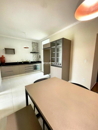 Imagem Apartamento com 2 Quartos à Venda, 80 m²