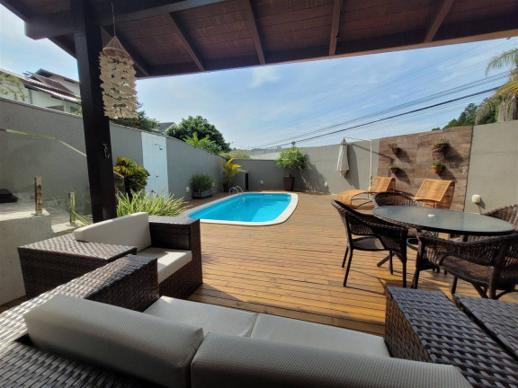 Imagem Casa com 4 Quartos à Venda, 350 m² em Taquaras - Balneário Camboriú