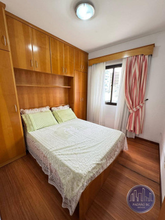 Imagem Apartamento com 3 Quartos para Alugar, 90 m² em Centro - Balneário Camboriú Imagem Apartamento com 3 Quartos para Alugar, 90 m² em Centro - Balneário Camboriú