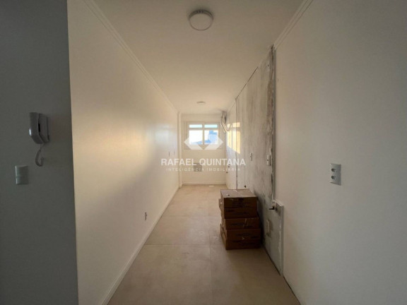 Imagem Cobertura com 4 Quartos à Venda, 225 m² em Coqueiros - Florianópolis