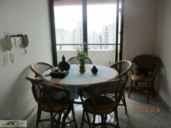 Imagem Apartamento com 4 Quartos à Venda, 197 m² em Aclimação - São Paulo