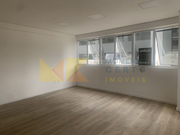 Imagem Sala Comercial à Venda, 45 m² em Centro - Blumenau Imagem Sala Comercial à Venda, 45 m² em Centro - Blumenau