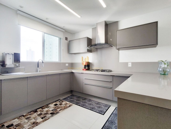Imagem Apartamento com 4 Quartos à Venda, 158 m² em Pioneiros - Balneário Camboriú