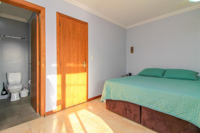 Imagem Casa com 3 Quartos à Venda, 155 m² em Hípica - Porto Alegre Imagem Casa com 3 Quartos à Venda, 155 m² em Hípica - Porto Alegre
