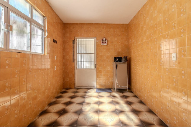 Imagem Casa com 6 Quartos à Venda, 210 m² em Passo Da Areia - Porto Alegre