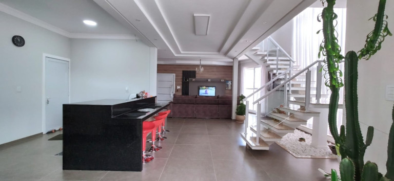 Imagem Casa de Condomínio com 3 Quartos à Venda, 256 m² em Bairro Do Grama - Caçapava Imagem Casa de Condomínio com 3 Quartos à Venda, 256 m² em Bairro Do Grama - Caçapava