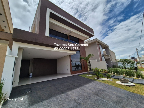Casa com 3 Quartos à Venda, 242 m² em Jardins Capri - Senador Canedo