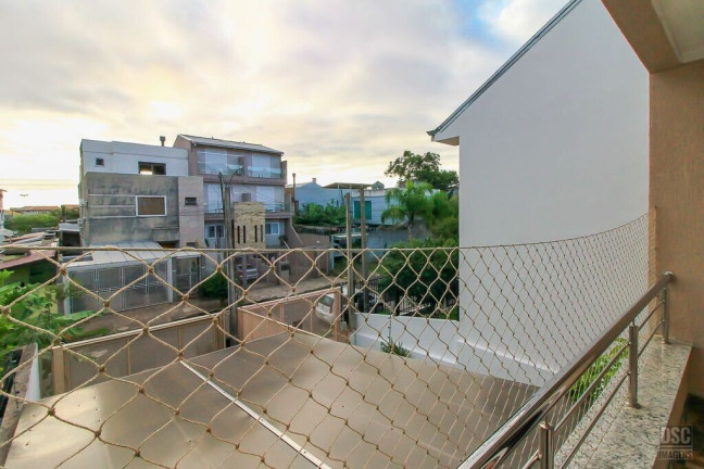 Imagem Casa com 3 Quartos à Venda, 120 m² em Guarujá - Porto Alegre
