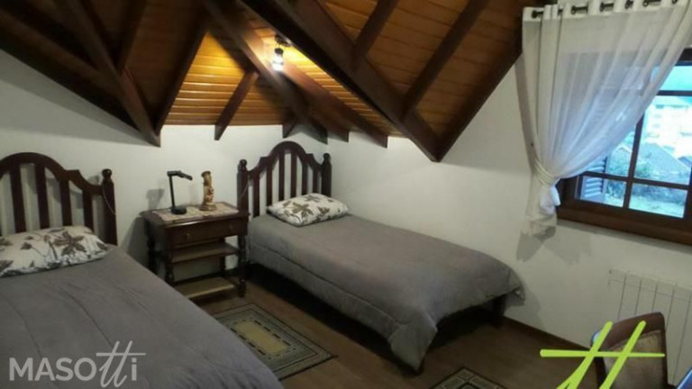 Imagem Casa com 5 Quartos à Venda, 330 m² em Centro - Gramado Imagem Casa com 5 Quartos à Venda, 330 m² em Centro - Gramado