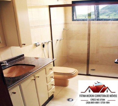 Imagem Casa com 3 Quartos à Venda, 250 m² em Centro - Caldas Imagem Casa com 3 Quartos à Venda, 250 m² em Centro - Caldas