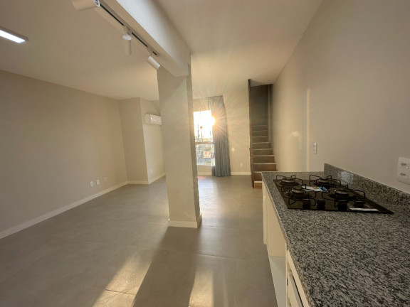 Imagem Apartamento com 2 Quartos à Venda, 64 m² em Capoeiras - Florianópolis