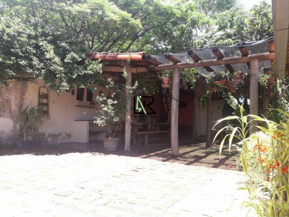 Imagem Imóvel com 4 Quartos à Venda, 250.000 m² em Centro - Caetanópolis