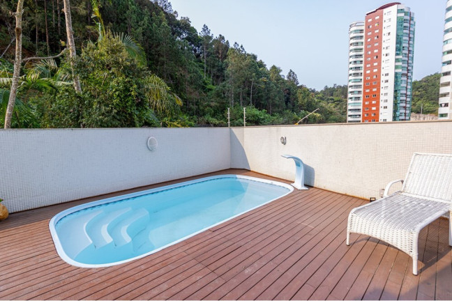 Imagem Imóvel com 3 Quartos à Venda, 178 m² em Pioneiros - Balneário Camboriú
