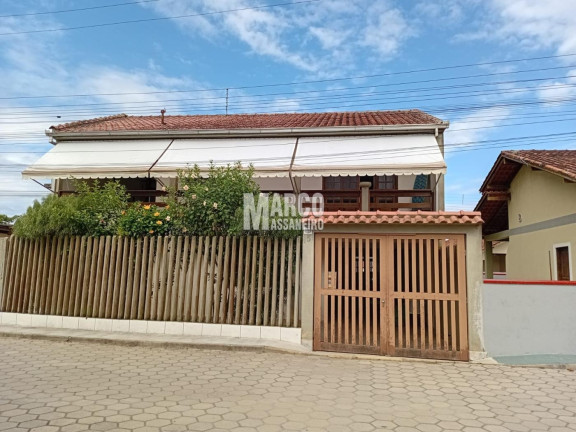 Imagem Casa com 3 Quartos à Venda, 140 m² em Centro - Balneário Barra Do Sul