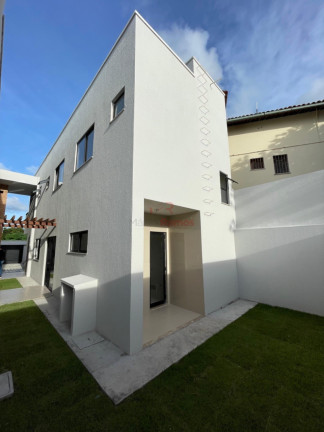 Imagem Casa com 3 Quartos à Venda, 123 m² em Sapiranga - Fortaleza Imagem Casa com 3 Quartos à Venda, 123 m² em Sapiranga - Fortaleza