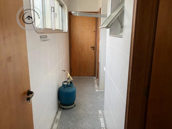 Imagem Apartamento com 3 Quartos à Venda, 135 m²