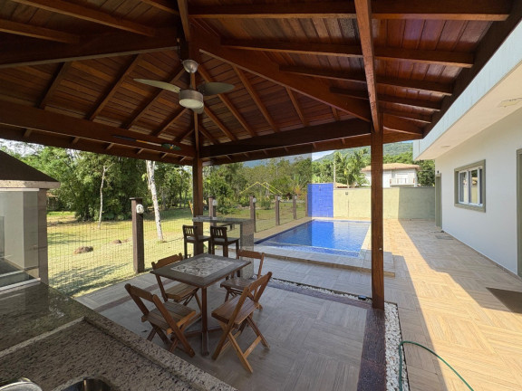 Imagem Casa com 6 Quartos à Venda, 300 m² em Lagoinha - Ubatuba Imagem Casa com 6 Quartos à Venda, 300 m² em Lagoinha - Ubatuba