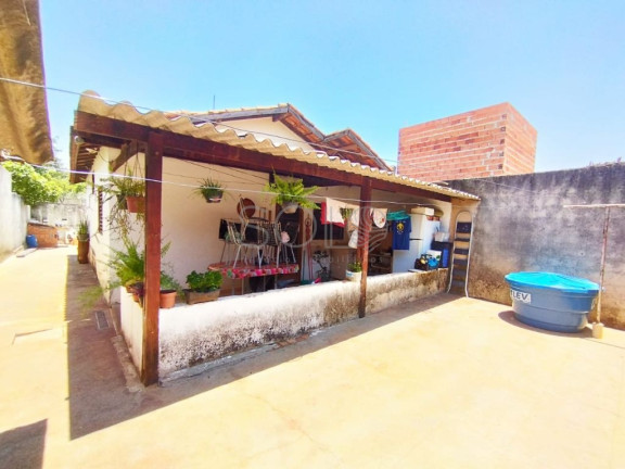 Imagem Casa com 2 Quartos à Venda, 71 m² em Jardim Santa Marta - Araraquara Imagem Casa com 2 Quartos à Venda, 71 m² em Jardim Santa Marta - Araraquara