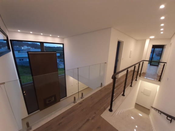Imagem Casa com 4 Quartos à Venda, 370 m² em Parque Dom Henrique - Cotia Imagem Casa com 4 Quartos à Venda, 370 m² em Parque Dom Henrique - Cotia