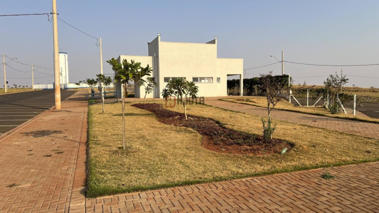 Imagem Imóvel à Venda, 800 m² Imagem Imóvel à Venda, 800 m²