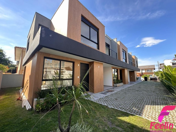 Imagem Casa com 3 Quartos à Venda, 123 m² em Campeche - Florianópolis Imagem Casa com 3 Quartos à Venda, 123 m² em Campeche - Florianópolis