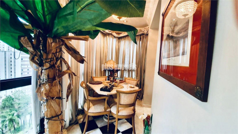 Imagem Apartamento com 4 Quartos à Venda, 380 m² em Moema - São Paulo Imagem Apartamento com 4 Quartos à Venda, 380 m² em Moema - São Paulo