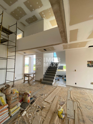 Imagem Casa de Condomínio com 4 Quartos à Venda, 273 m² em Setor Fumal - Luziânia