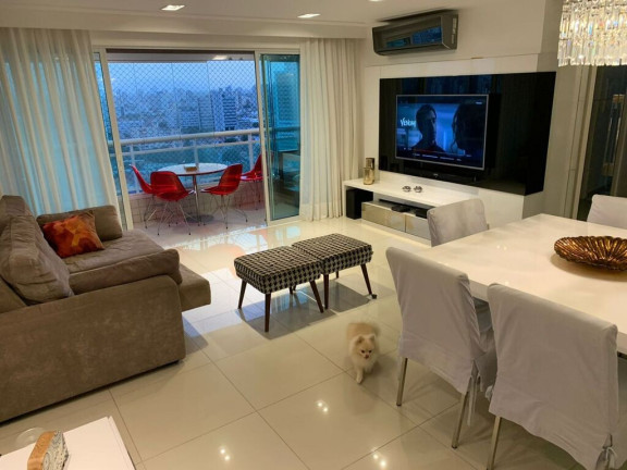 Apartamento com 3 Quartos à Venda, 107 m²