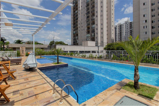Imóvel com 2 Quartos à Venda,  em Vila Antonieta - São Paulo