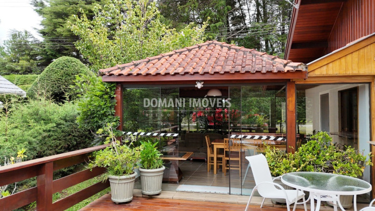Imagem Casa com 4 Quartos à Venda, 167 m² em Região Do Vale Encantado - Campos Do Jordão Imagem Casa com 4 Quartos à Venda, 167 m² em Região Do Vale Encantado - Campos Do Jordão