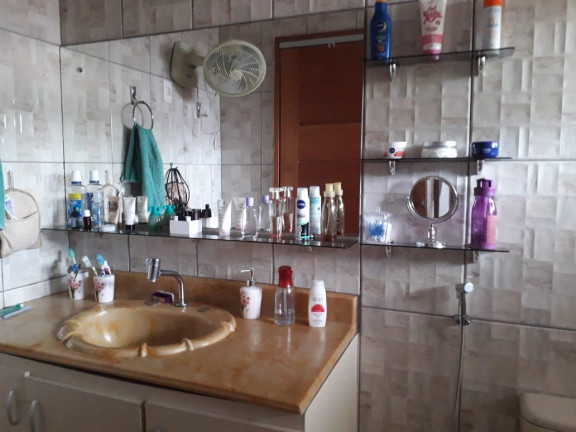 Imagem Casa com 3 Quartos à Venda, 161 m² em Itaperu - Teresina