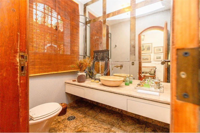 Imagem Casa com 4 Quartos à Venda, 641 m² em Jardim Leonor - São Paulo