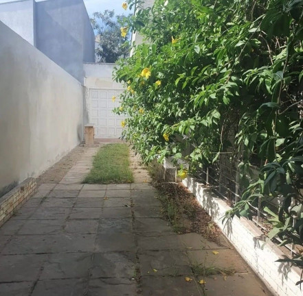 Imagem Casa com 2 Quartos à Venda, 142 m² em Três Figueiras - Porto Alegre Imagem Casa com 2 Quartos à Venda, 142 m² em Três Figueiras - Porto Alegre