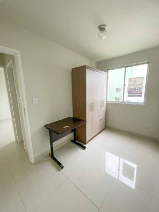 Imagem Apartamento com 2 Quartos à Venda, 50 m² em Centro - Tijucas