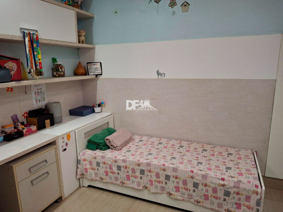Imagem Casa com 4 Quartos à Venda, 200 m² em Guará I - Brasília