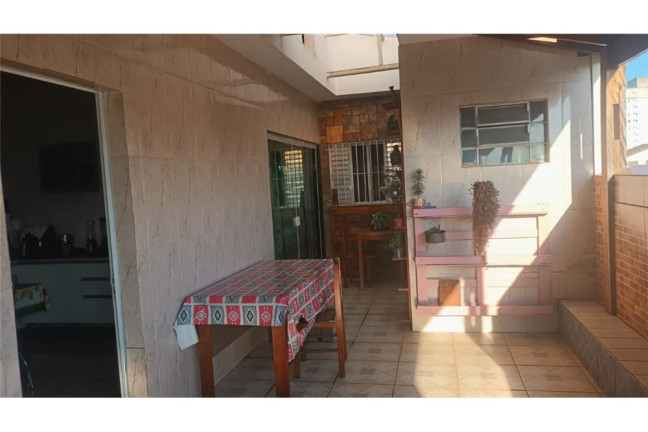 Imagem Sobrado com 3 Quartos à Venda, 495 m² em Vila São Jorge - Guarulhos Imagem Sobrado com 3 Quartos à Venda, 495 m² em Vila São Jorge - Guarulhos