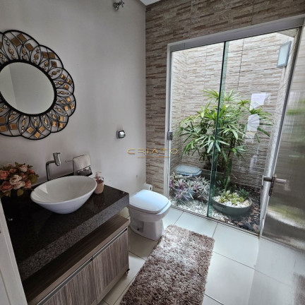 Sobrado com 3 Quartos à Venda, 326 m² em Anápolis City - Anápolis