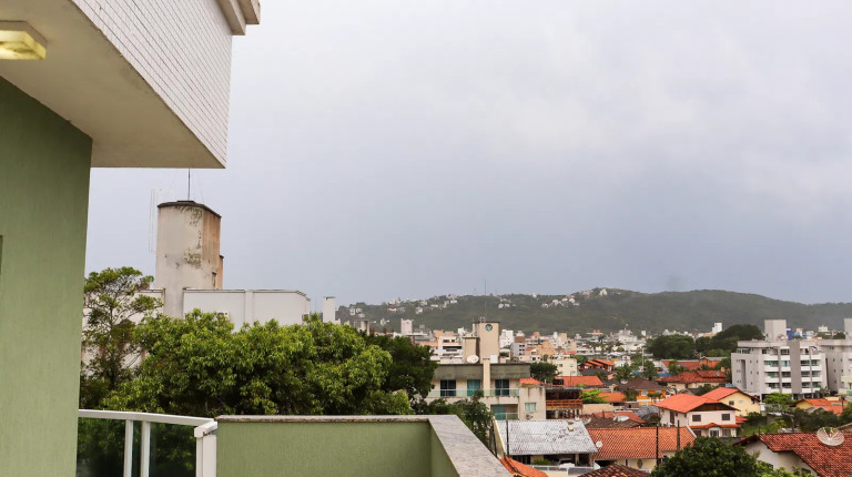 Imagem Cobertura com 3 Quartos à Venda, 140 m² em Bombas - Bombinhas