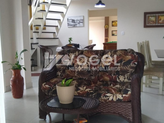 Casa com 4 Quartos à Venda, 272 m² em Nova Tramandaí - Tramandai