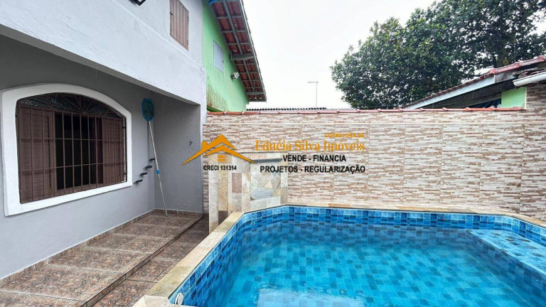Imagem Casa com 2 Quartos à Venda, 180 m² em Vila Seabra - Mongaguá