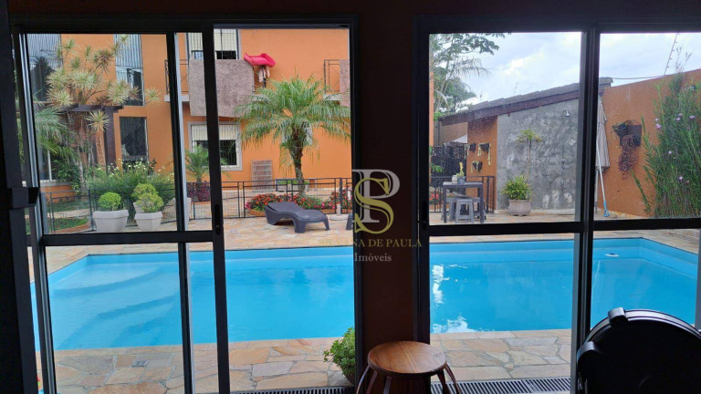Imagem Casa com 8 Quartos à Venda, 850 m² em Serra Da Cantareira - Mairiporã Imagem Casa com 8 Quartos à Venda, 850 m² em Serra Da Cantareira - Mairiporã
