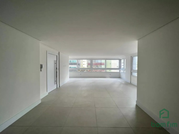 Apartamento com 3 Quartos à Venda, 130 m² em Centro - Torres